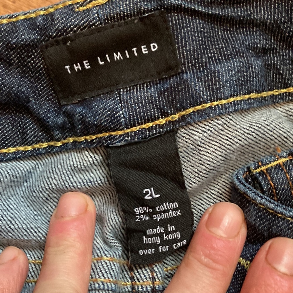 Jeans - Picture 2 of 4